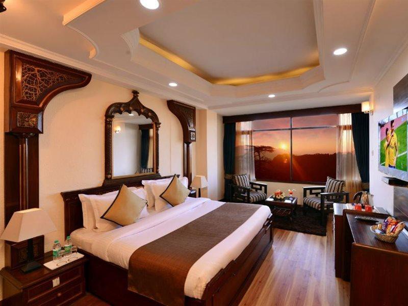 Ashiana Clarks Inn Shimla Esterno foto