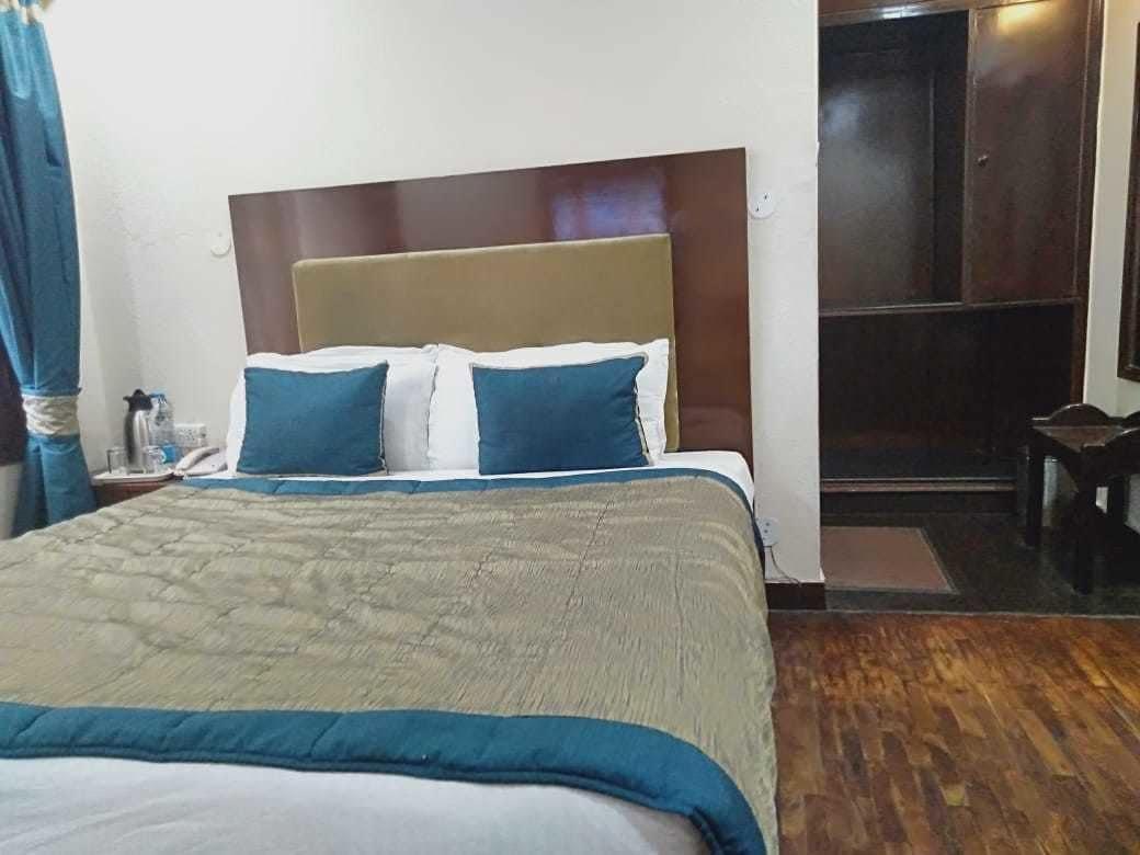 Ashiana Clarks Inn Shimla Esterno foto