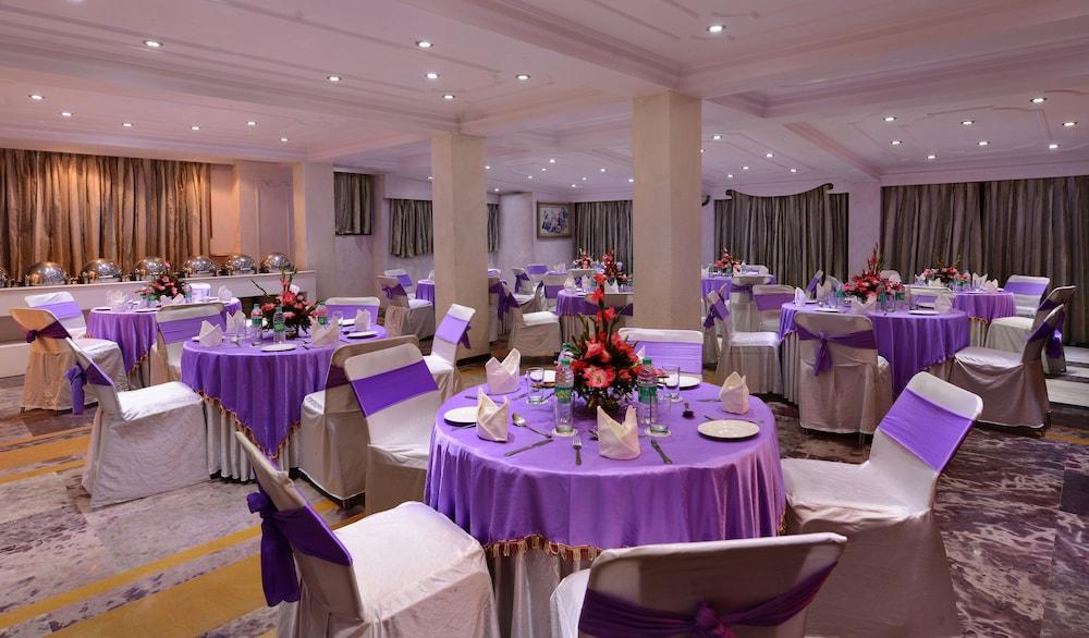 Ashiana Clarks Inn Shimla Esterno foto